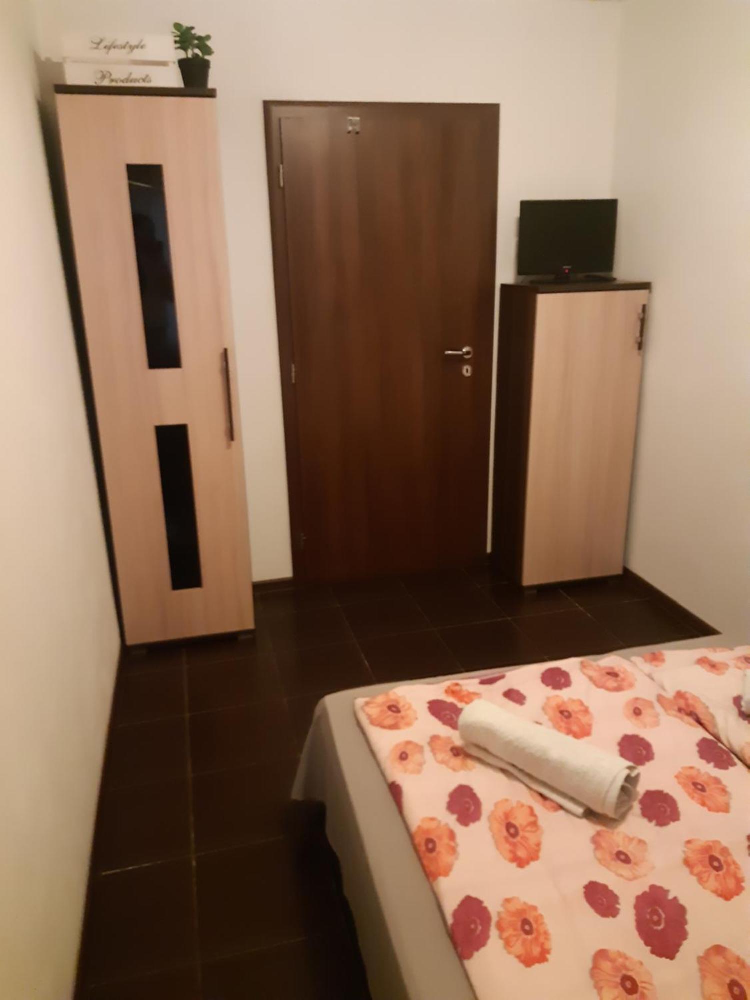 Apartment Pharamis Bešeňová Exteriör bild