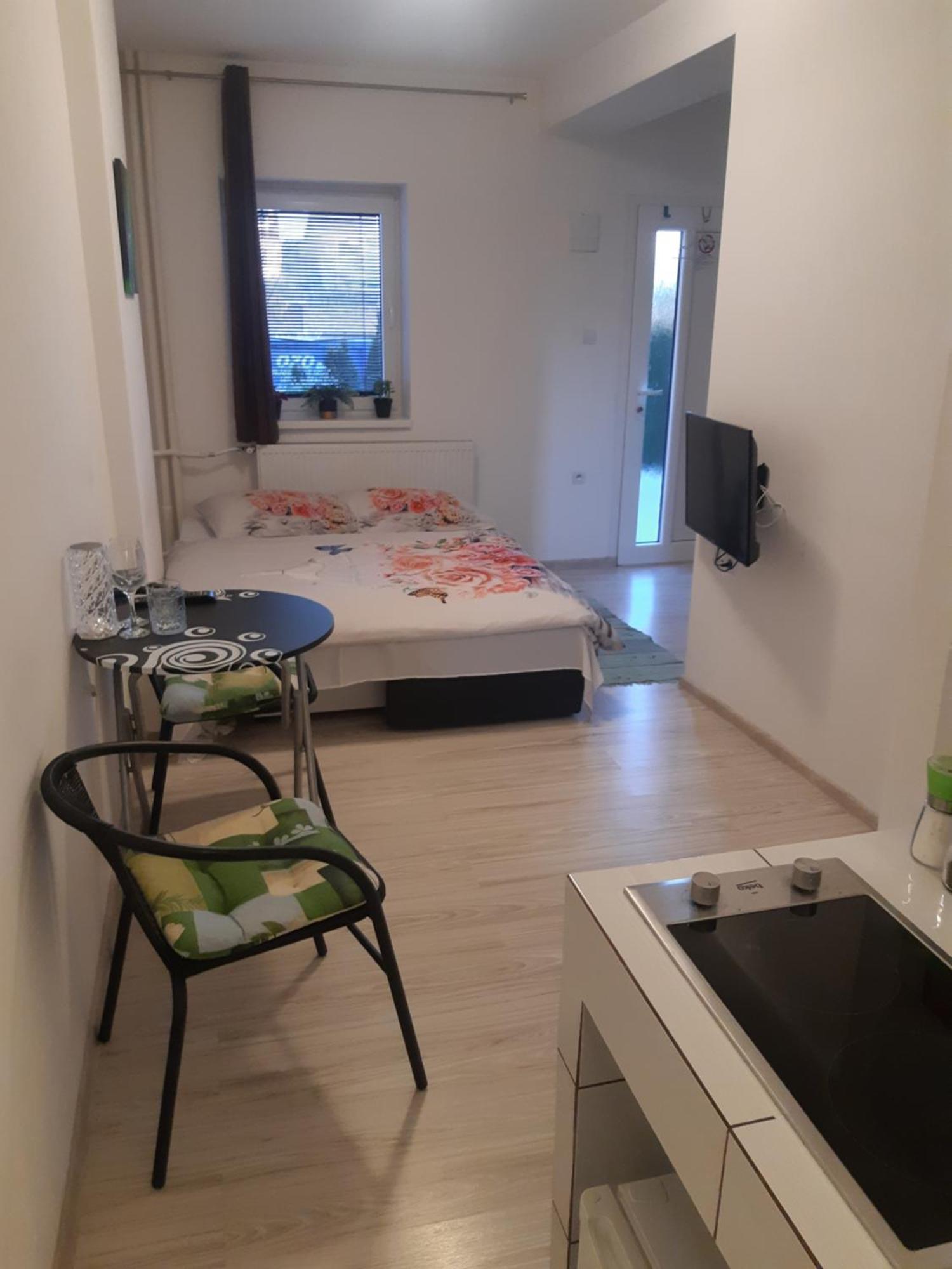 Apartment Pharamis Bešeňová Exteriör bild